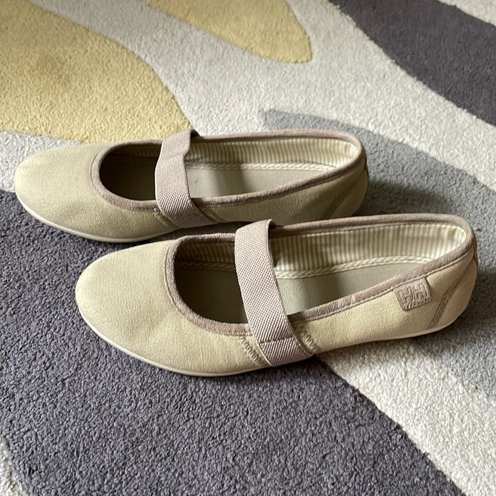 Helly Hansen Mary Jane’s - Picture 3 of 5